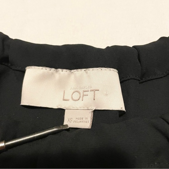 Loft Women's Black Sleeveless Chiffon Tank Top Blouse Dressy Size XS - Picture 3 of 14